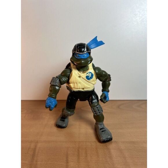 Teenage Mutant Ninja Turtles Battle Leonardo - Picture 1 of 6